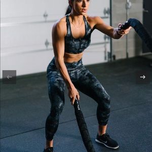 Zyia Gray Stonewashed Mesh Pocket Hi-Rise 7/8 24"